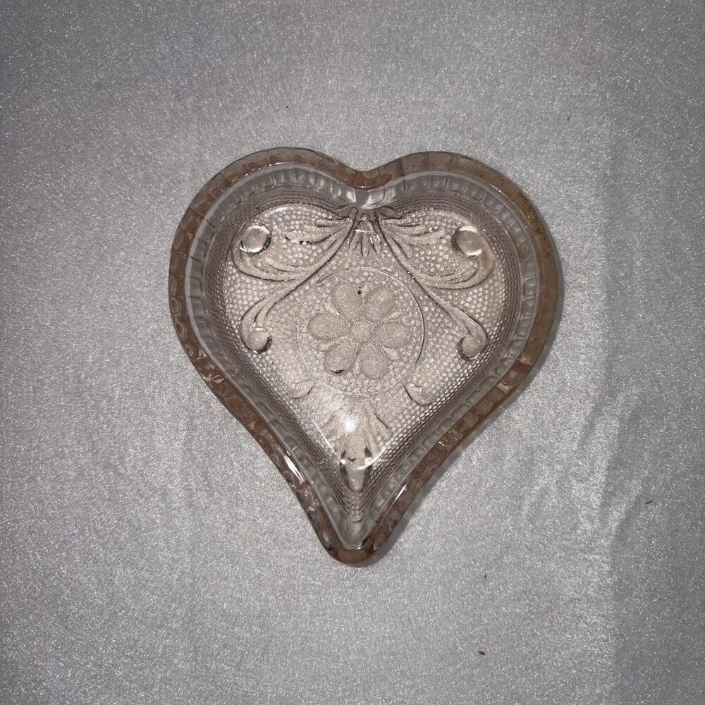 Tiara Sandwich Peach Pink Heart Dish Indiana Pressed Glass 3.75" x 3" Vintage